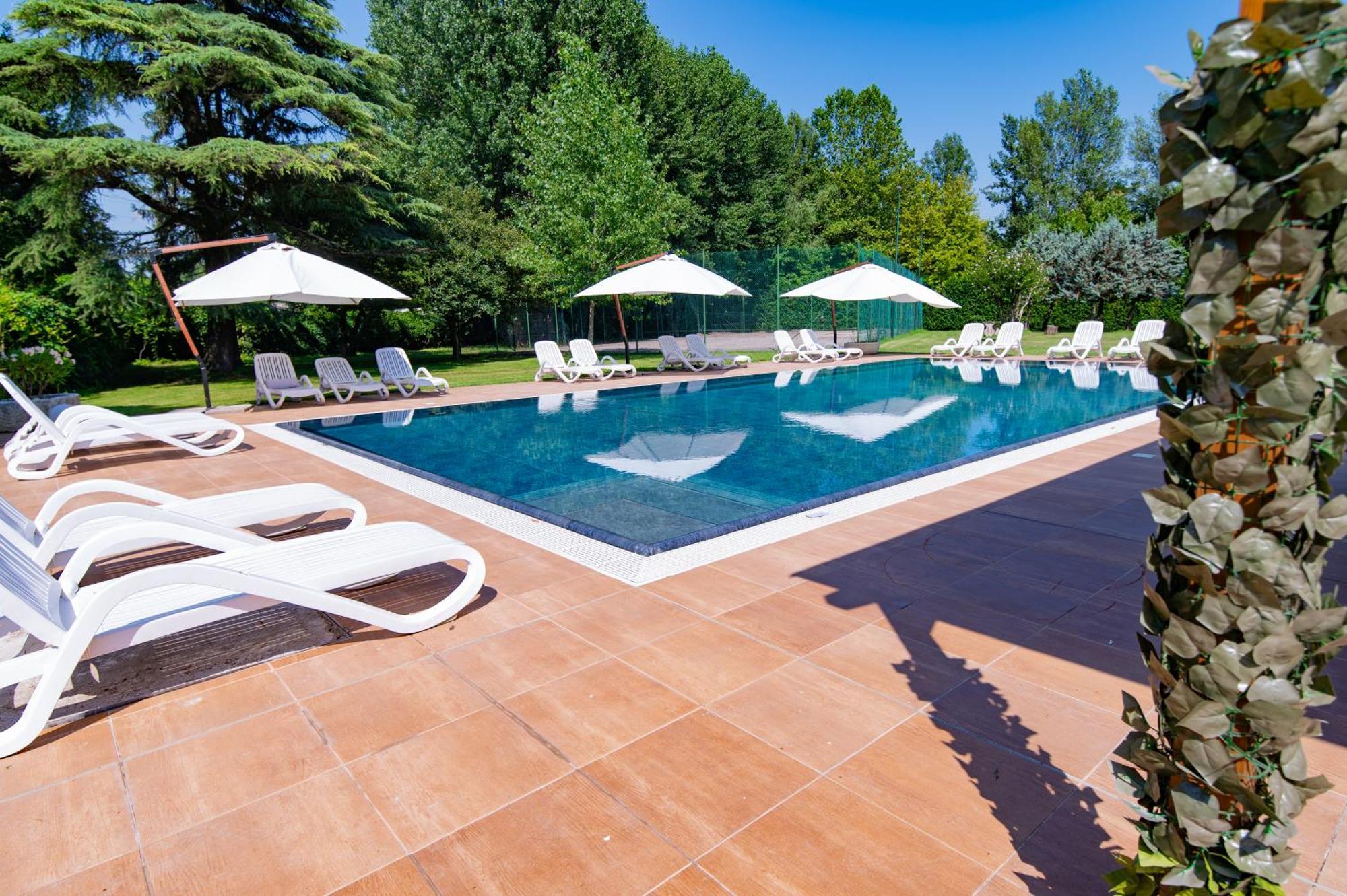 Villa Vitti'S - Verona Est Camping ซาน มาร์ติโน บูออน อัลแบร์โก ภายนอก รูปภาพ